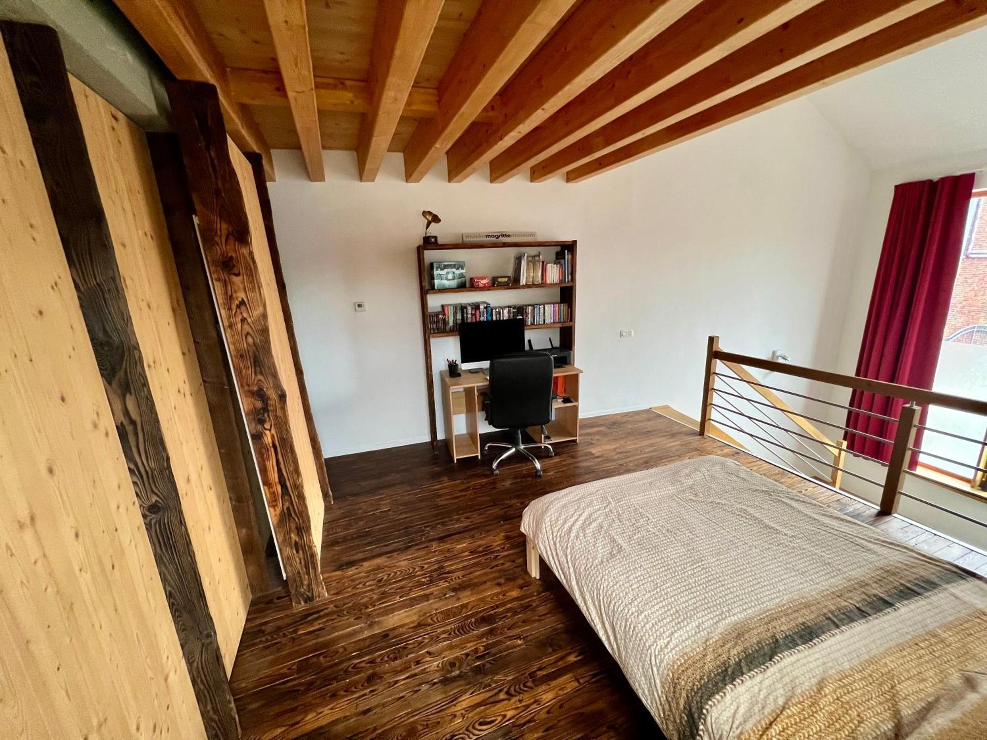 Capstay La Louvière Exterior foto